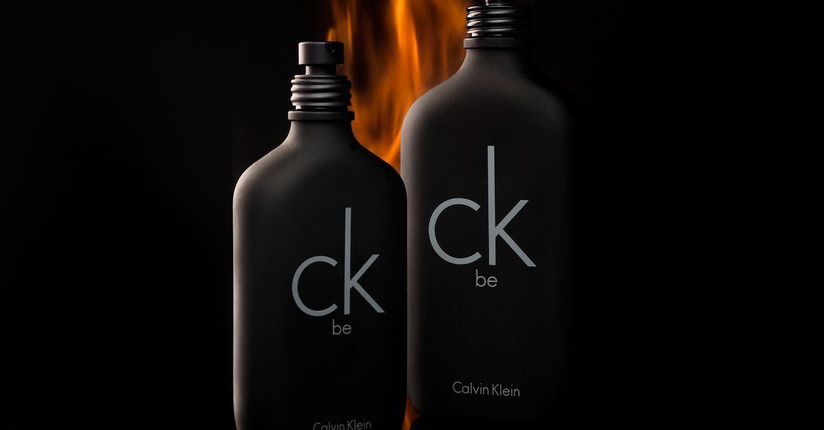 Minimalism in Backgrounds: Keeping Focus on Your Products
